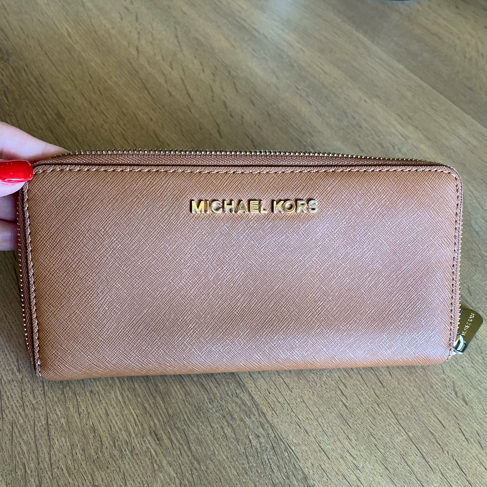 Michael Kors wallet